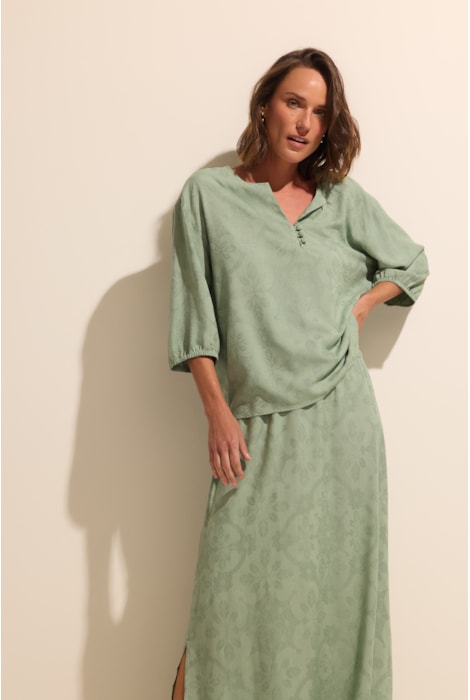 Segunda imagem do produto Bata Em Viscose Jacquard